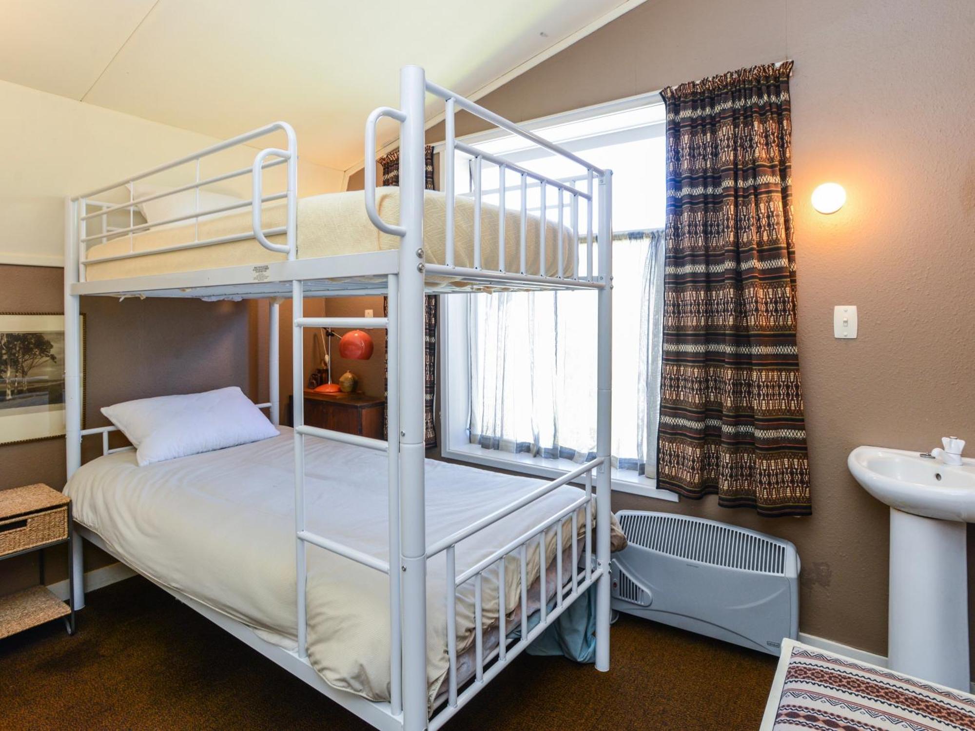 Jacaranda Lodge - Napier Hill Holiday Home Bagian luar foto