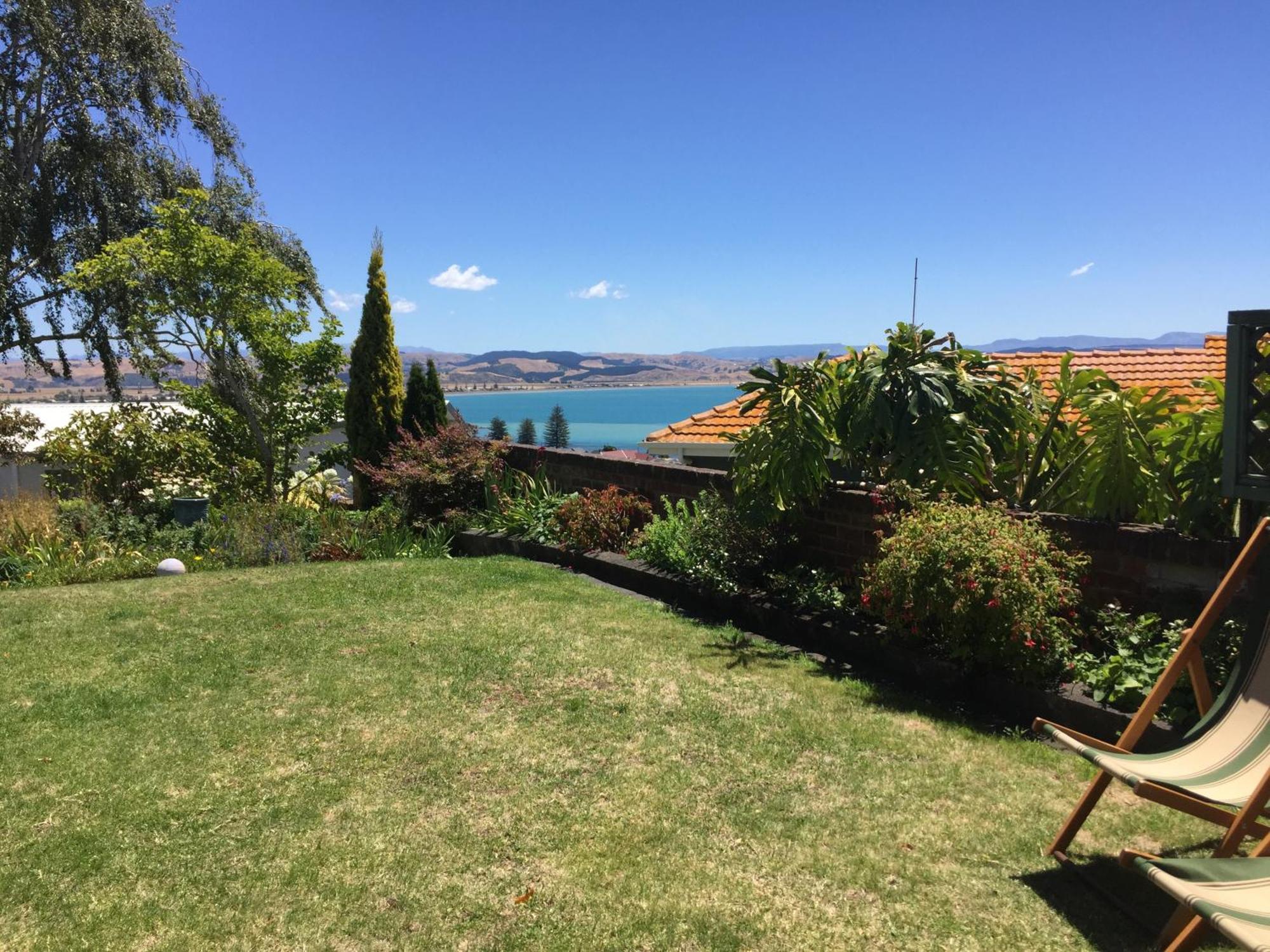 Jacaranda Lodge - Napier Hill Holiday Home Bagian luar foto